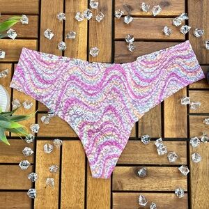 PINK Victoria’s Secret Groovy Lace Thong